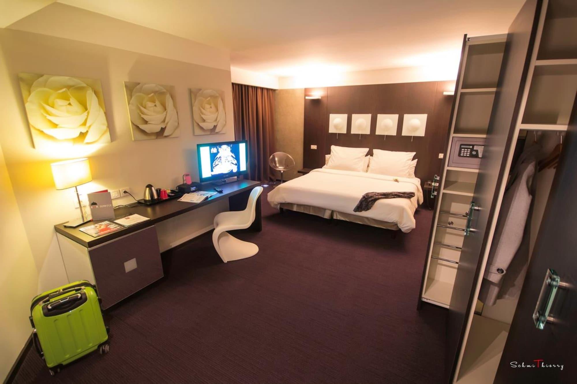 Le Rex Hotel Tarbes Eksteriør billede