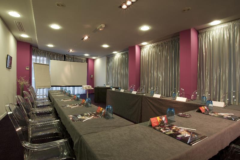 Le Rex Hotel Tarbes Eksteriør billede