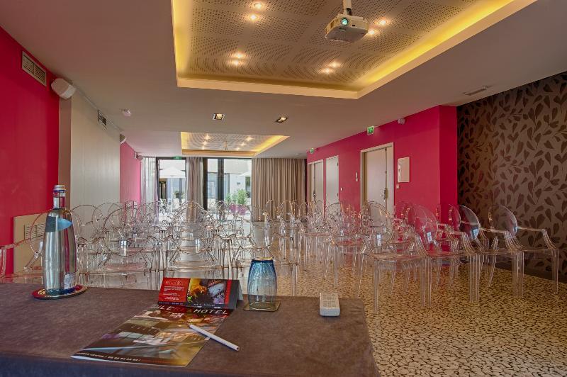 Le Rex Hotel Tarbes Eksteriør billede