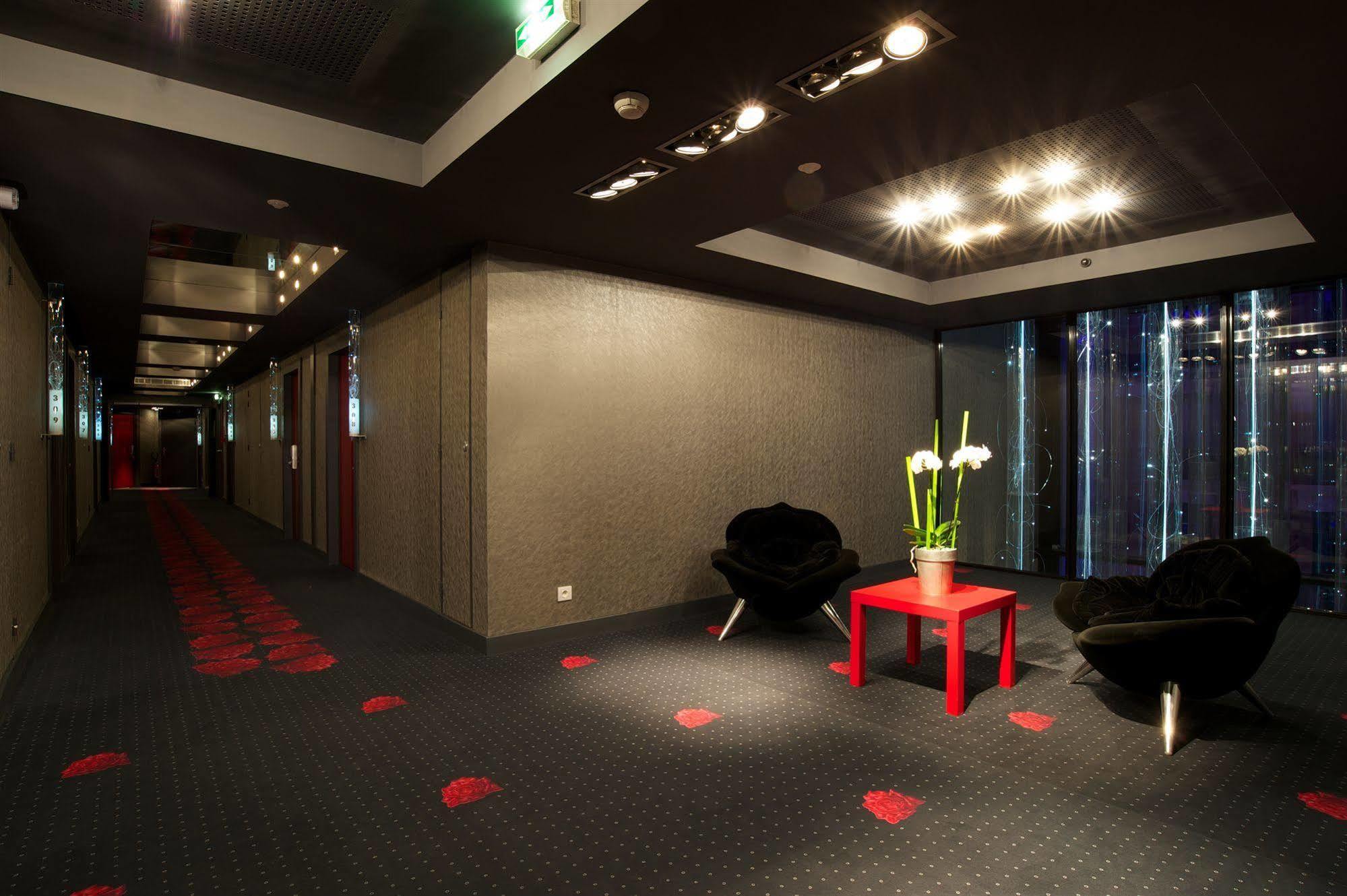 Le Rex Hotel Tarbes Eksteriør billede